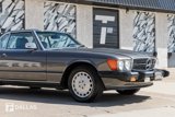 Used 1986 Mercedes-Benz 560 SL image 2