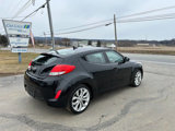 Used 2013 Hyundai Veloster w/ Style Pkg image 6