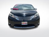 Used 2014 Toyota Sienna XLE image 2