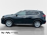 Used 2018 Nissan Rogue SV image 2