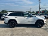 New 2025 Jeep Grand Cherokee Altitude image 2