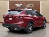 Used 2023 Toyota Highlander XLE image 4
