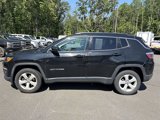Used 2018 Jeep Compass Latitude w/ Cold Weather Group image 2