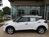 New 2025 Nissan Kicks Play S image 4