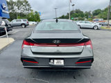 New 2025 Hyundai Elantra SE image 4