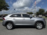 Used 2020 Volkswagen Atlas Cross Sport SE w/ Towing Package image 2