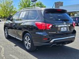 Used 2018 Nissan Pathfinder SV w/ SV Tech Package image 3
