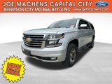 Used 2017 Chevrolet Suburban LT image 2