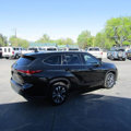 Used 2022 Toyota Highlander XLE image 4