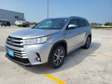 Used 2017 Toyota Highlander XLE image 2