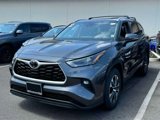 Used 2022 Toyota Highlander XLE image 3