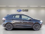 Used 2022 Ford Edge SE w/ Black Appearance Package image 3