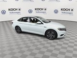 Used 2020 Volkswagen Jetta SEL Premium image 2