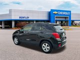 Used 2021 Chevrolet Trax LT w/ LT Convenience Package image 3