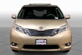 Used 2013 Toyota Sienna XLE image 3