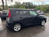 Used 2021 Kia Soul S image 2