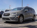 Used 2023 Chrysler Pacifica Limited image 4