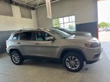 Used 2021 Jeep Cherokee Latitude Lux w/ Comfort/Convenience Group image 4