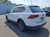 Used 2022 Volkswagen Tiguan SE image 4