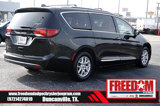 Used 2020 Chrysler Pacifica Touring-L image 5