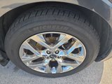 Used 2019 Kia Sorento SX image 2