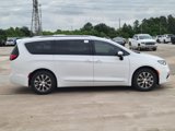 New 2025 Chrysler Pacifica Pinnacle image 3