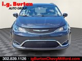 Used 2020 Chrysler Pacifica Touring-L image 2