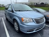 Used 2013 Chrysler Town & Country Touring image 4