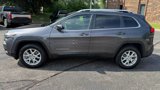 Used 2017 Jeep Cherokee Latitude w/ Cold Weather Group image 2