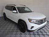 Certified 2022 Volkswagen Atlas SE w/ Black Wheel Package image 2