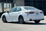 Used 2022 Toyota Camry SE image 4