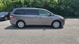 Used 2011 Toyota Sienna Limited image 4