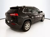 Used 2017 Jeep Cherokee Latitude image 6
