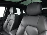 Certified 2024 Porsche Macan image 5