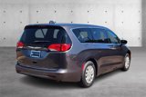 Used 2021 Chrysler Voyager L image 3