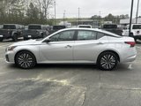 Used 2024 Nissan Altima 2.5 SV image 4