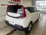 Used 2022 Kia Soul LX w/ Technology Package image 5