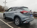 Used 2022 Nissan Kicks SV image 4
