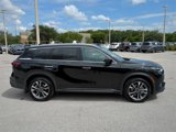 Certified 2025 INFINITI QX60 Luxe image 3