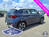 Used 2022 Hyundai Venue Limited image 3
