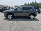 Used 2022 Jeep Compass Latitude image 2