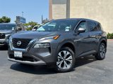 Used 2022 Nissan Rogue SV image 2