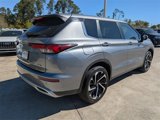 Used 2023 Mitsubishi Outlander SE image 4