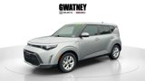Used 2023 Kia Soul LX w/ LX Technology Package image 3