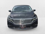 Used 2022 Volkswagen Passat 2.0T SE image 2