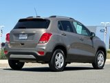 Used 2022 Chevrolet Trax LT w/ LT Convenience Package image 4