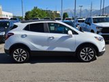 Used 2020 Buick Encore Essence image 2