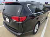 Used 2019 Chrysler Pacifica Touring-L image 2