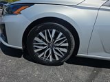 Used 2024 Nissan Altima 2.5 SV image 5