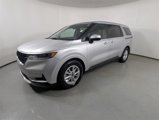 Used 2022 Kia Carnival LX image 3